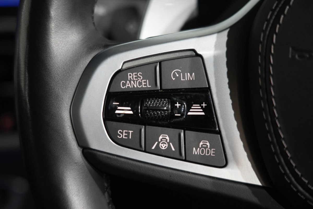 2021 BMW X5 M50i SUV