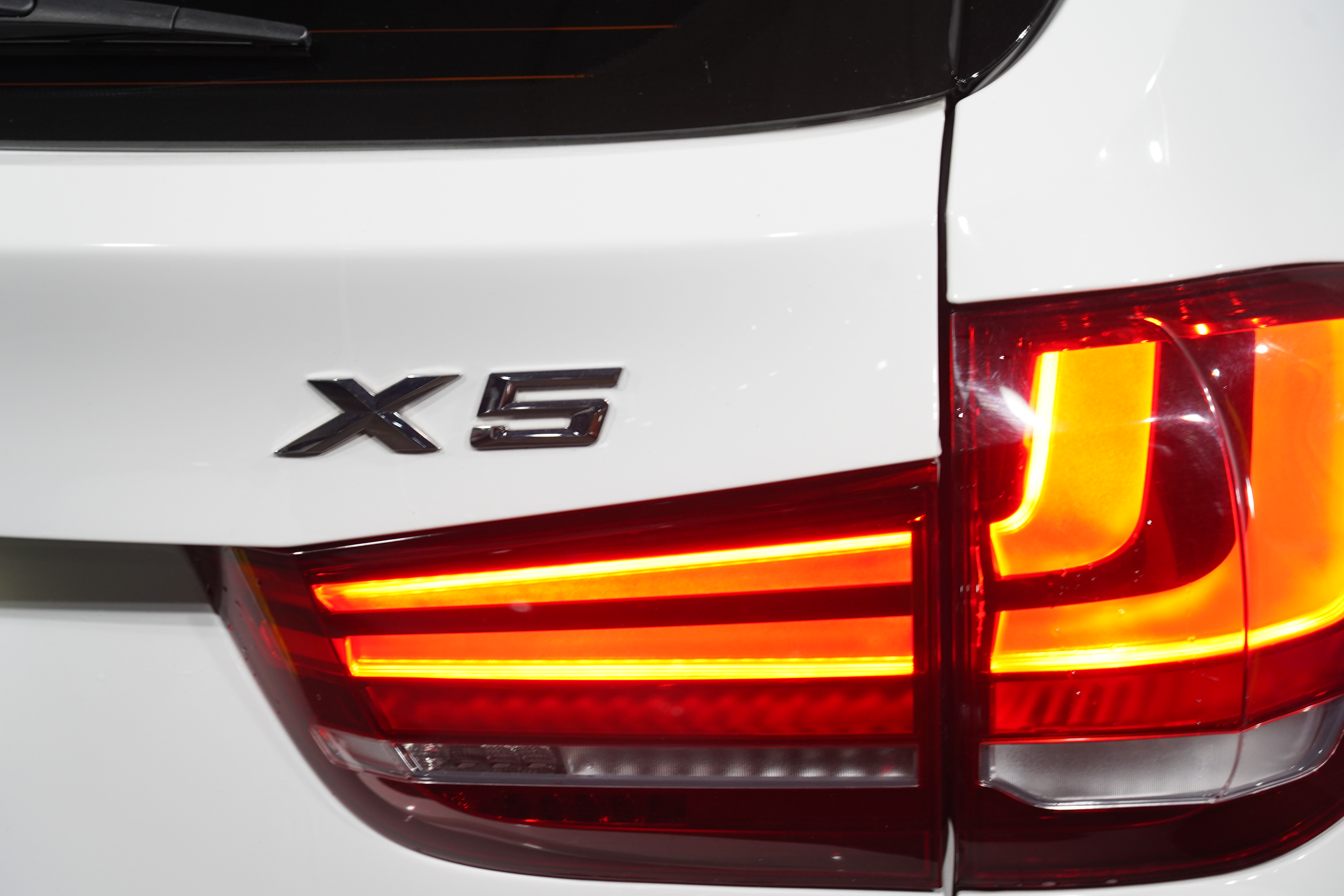 2015 BMW X5 Xdrive 40d SUV Image 9