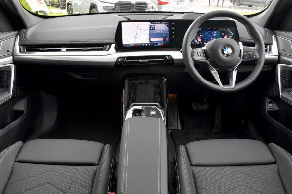 2025 BMW X1 U11 sDrive18i SUV image 4