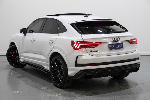 2024 Audi RS Q3 SUV Image 10