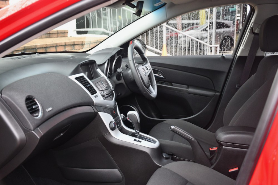 2014 Holden Cruze Vehicle Description. JH  II MY14 EQUIPE SED 4DR SA 6SP 1.8I Equipe Sedan Image 6