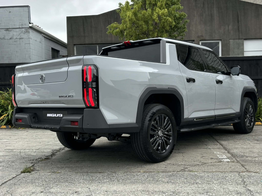 2026 MG U9 Explore Pro Ute Image 3