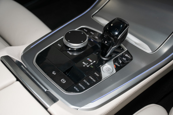 2020 BMW X5 M50i SUV Image 19
