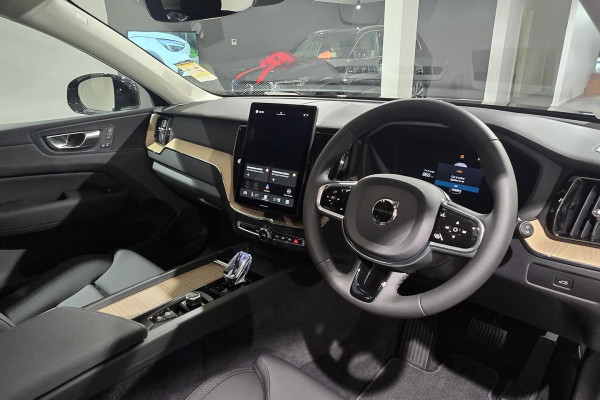 2025 MY26 Volvo XC60 UZ Plus B5 Bright SUV Image 7