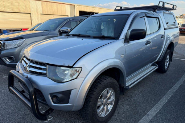 2014 MY15 Mitsubishi Triton MN GLX Ute