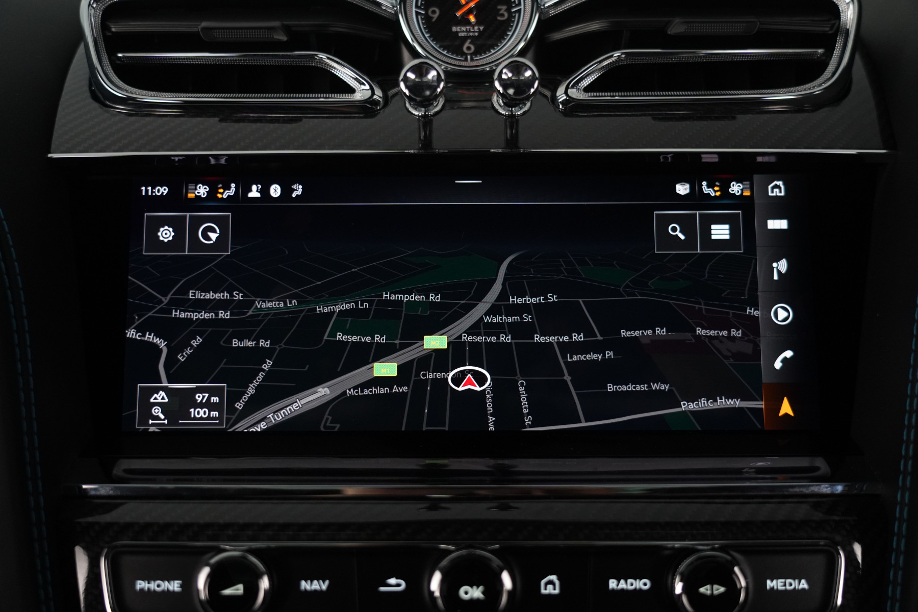 2024 Bentley Bentayga V8S Black Line SUV Image 28