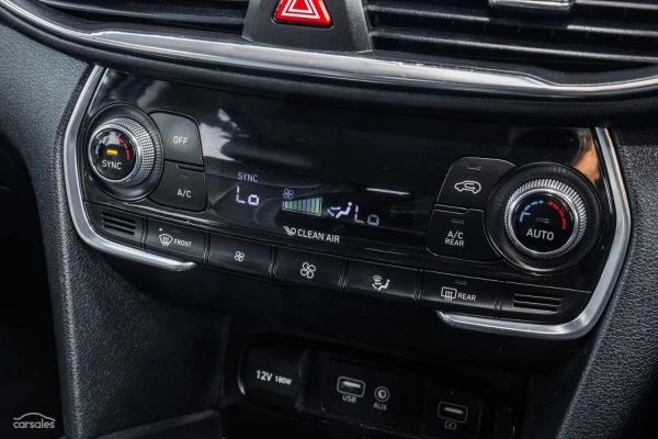 2018 MY19 Hyundai Santa Fe TM Elite SUV Image 15