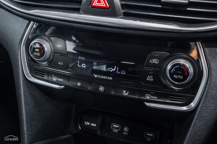 2018 MY19 Hyundai Santa Fe TM Elite SUV Image 15