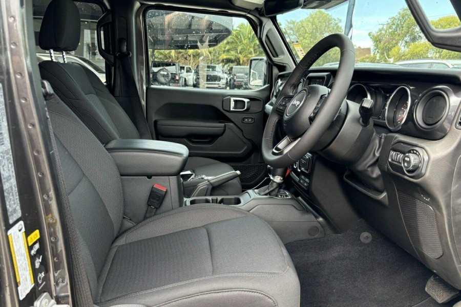 2023 Jeep Gladiator JT Night Eagle Pickup Image 14