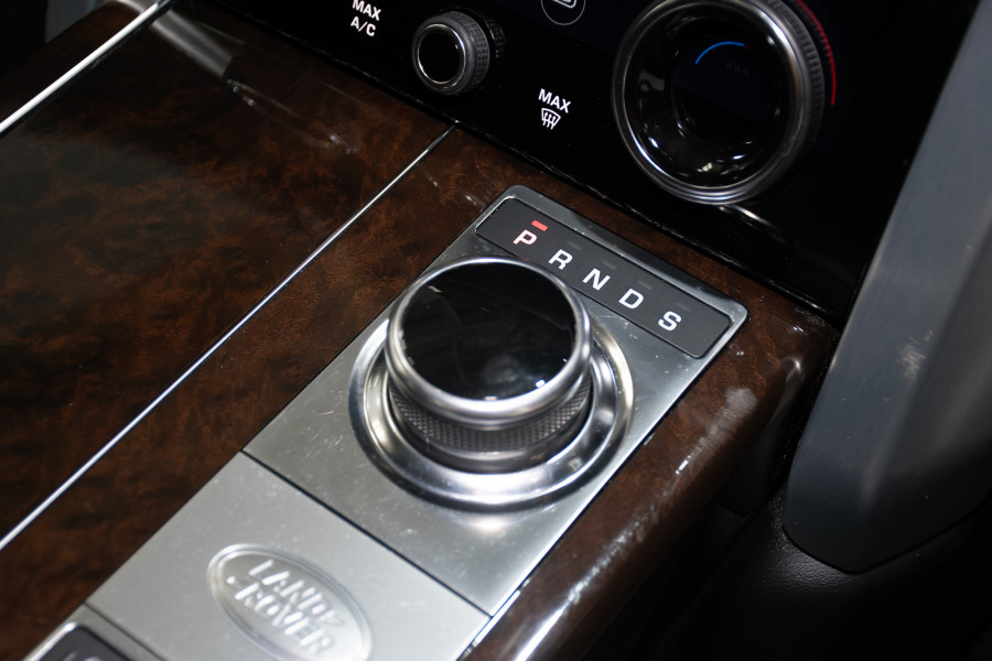 2021 Land Rover Range Rover D350 Westminster SUV Image 17