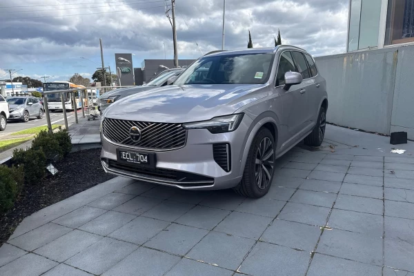 2026 Volvo XC90 L Series Plus B5 Bright SUV Image 14