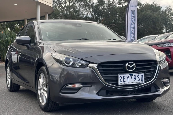 2016 Mazda 3 BM5478 Neo Hatch Image 2
