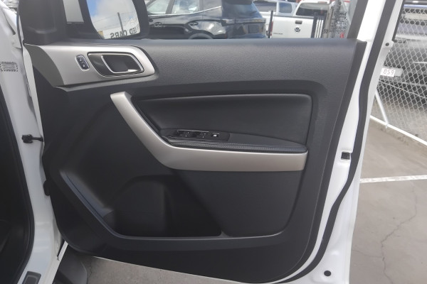 2017 MY19 Ford Everest UAII Trend SUV Image 15