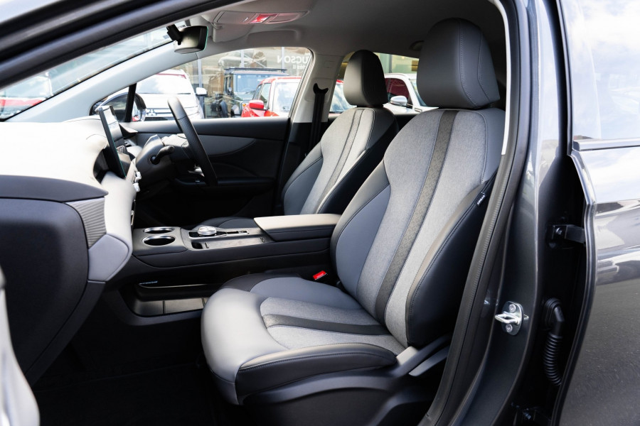 2026 MG MG4 AH4E Essence 64 Hatch Image 10