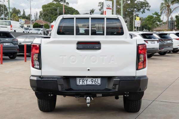 2025 Toyota HiLux GUN126R SR 48V Ute Image 5