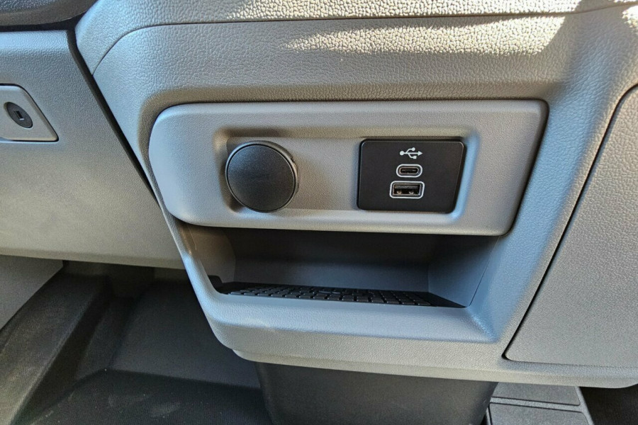 2023 MY23.75 Ford Transit Custom AV Trend SWB Van Image 23