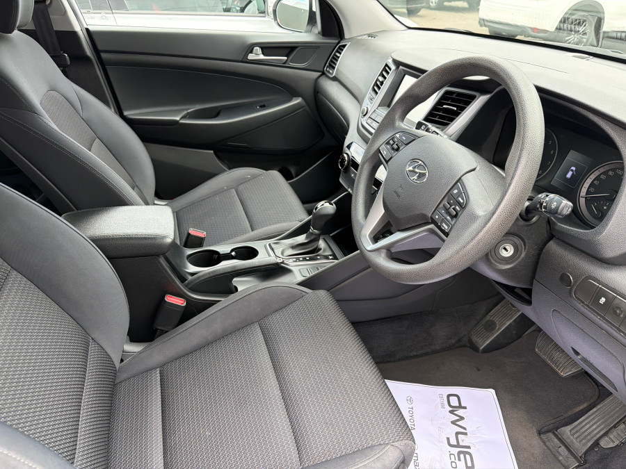 2018 Hyundai Tucson D3W52GA1FDD998 Active SUV Image 6