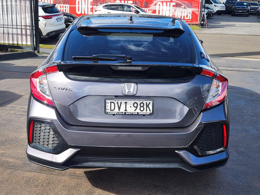 2017 Honda Civic 10th Gen VTi-S Hatch Image 4