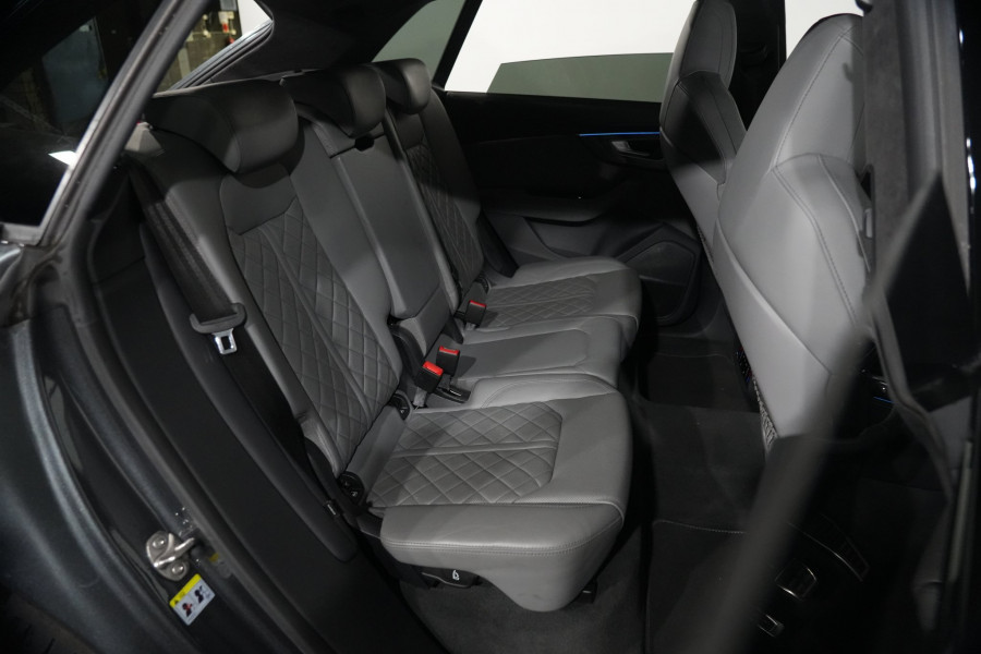 2021 Audi SQ8 F1 TDI SUV Image 29