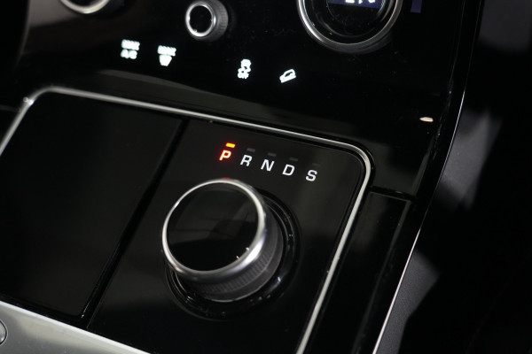 2019 Land Rover Range Rover Velar L560 P380 R-Dynamic SE SUV Image 17