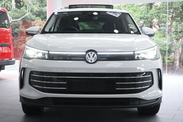 2025 Volkswagen Tiguan CT 150TSI Elegance SUV Image 4