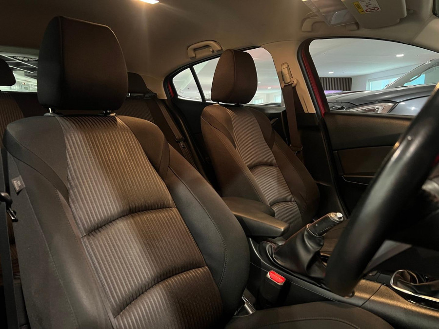 2015 Mazda 3 BM5438 SP25 Hatch Image 19