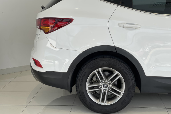 2017 Hyundai Santa Fe Active Wagon Image 7