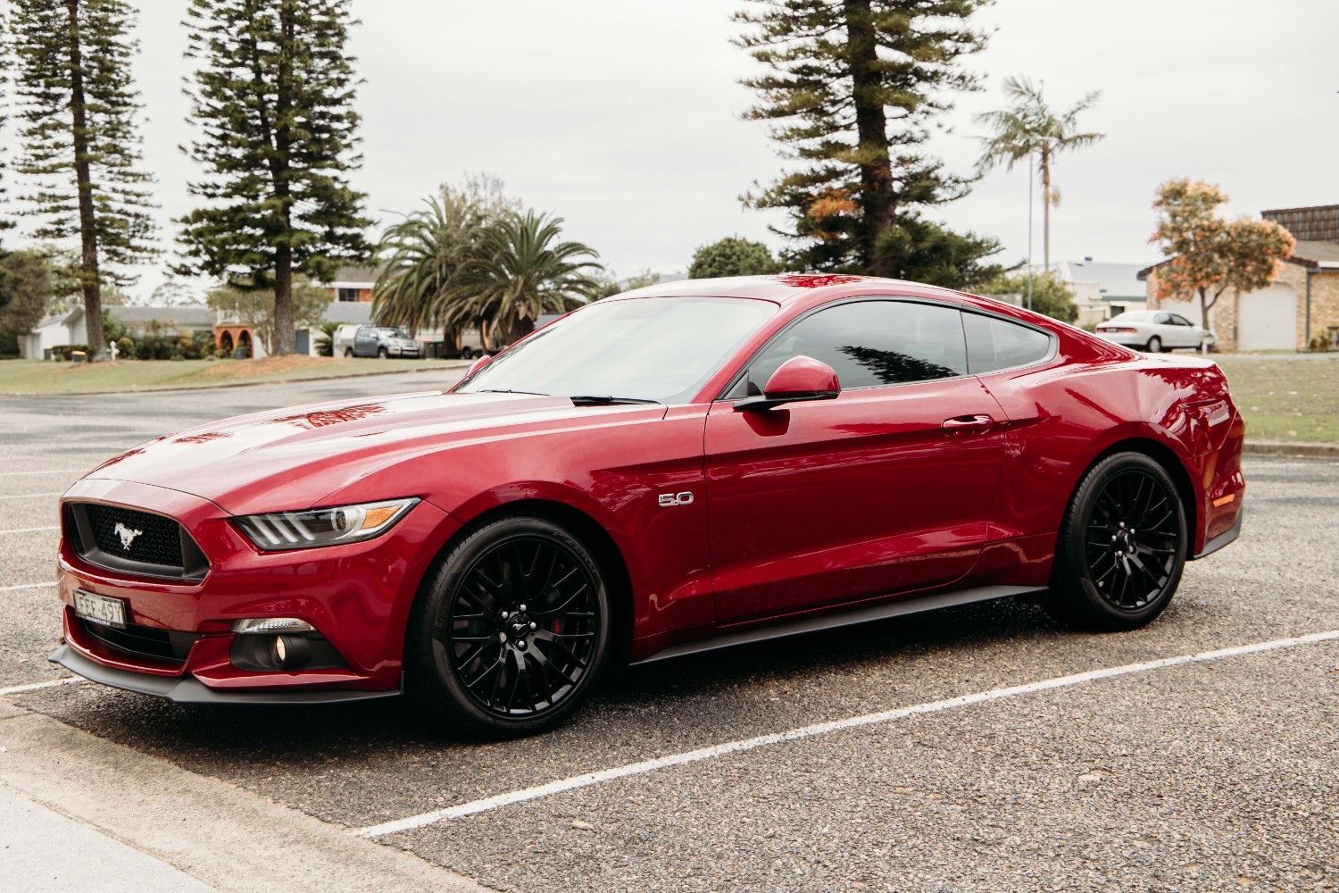 2017 Ford Mustang GT Coupe Image 9