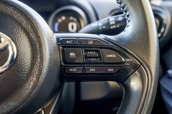 2023 Toyota Yaris Cross MXPB10R GX SUV Image 13