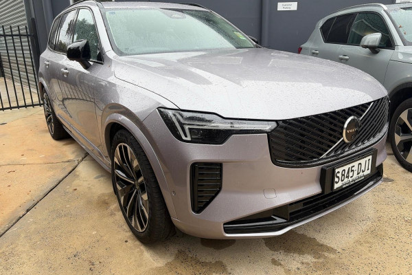 2025 MY26 Volvo XC90 L Series Ultra B5 Dark SUV Image 1