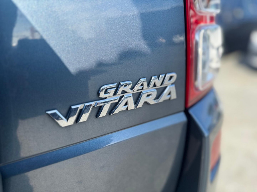 2005 Suzuki Grand Vitara JB  SUV Image 17