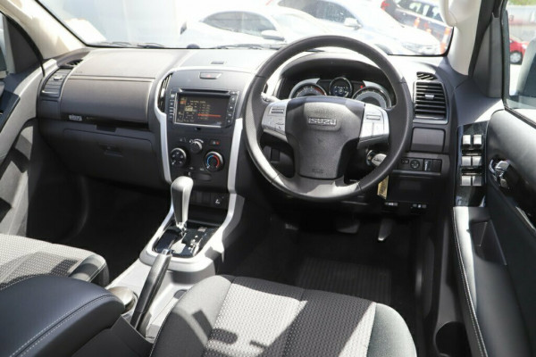 2019 Isuzu UTE MU-X LS-M 4x2 Wagon Mobile Image 9