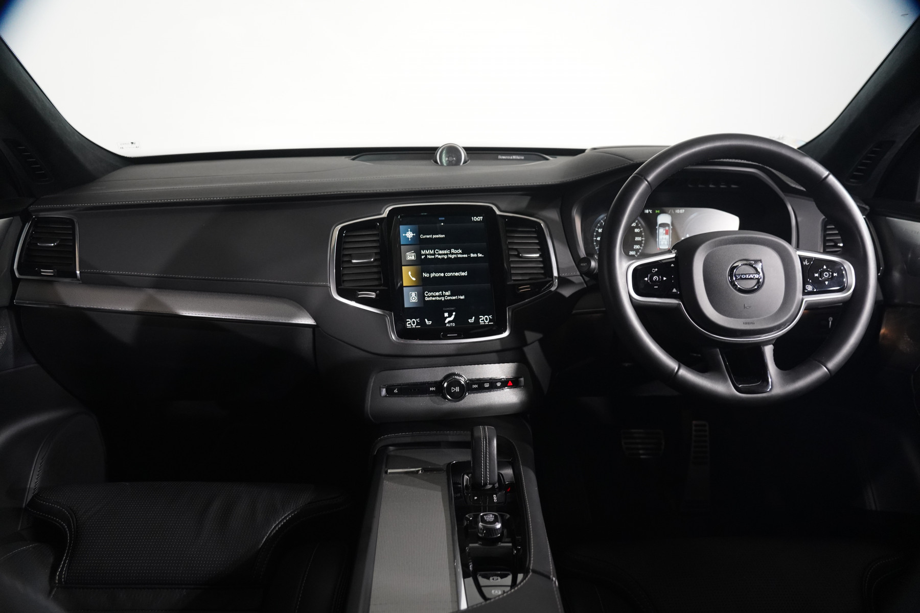 2022 Volvo XC90 Recharge Ultimate T8 Phev SUV Image 14