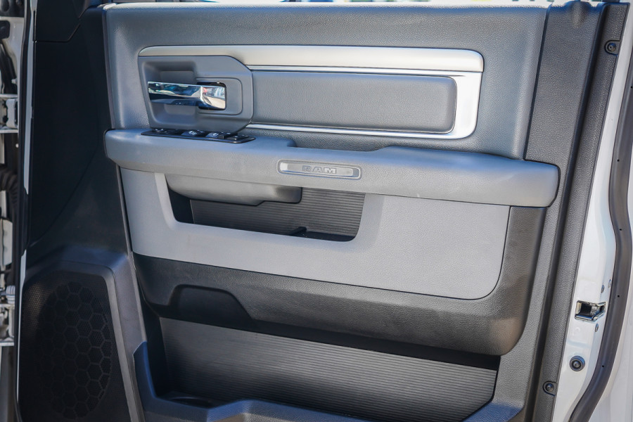 2020 Ram 1500 DS Warlock Ute Image 17