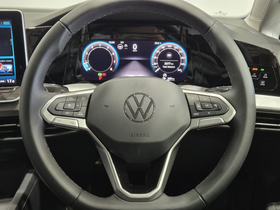 2025 Volkswagen Golf 8.5 110TSI Life Hatch Image 9