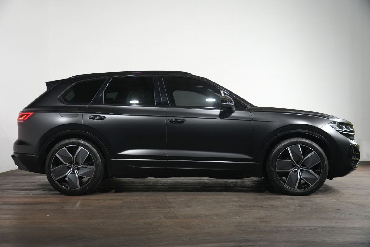 2024 Volkswagen Touareg 210TDI R-Line SUV