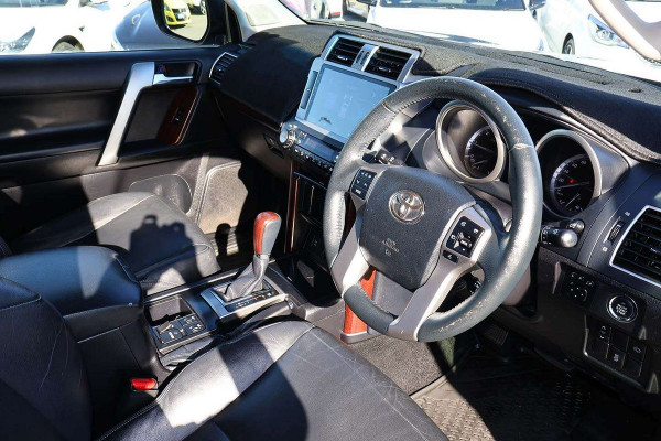 2016 Toyota LandCruiser Prado GDJ150R VX SUV Image 11