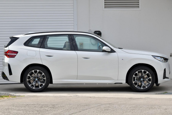2026 BMW X3 G45 20 xDrive SUV image 3