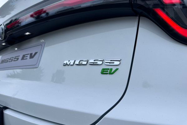 2026 MY25 MG MGS5 EV ZS3EM Essence 62 SUV Image 19