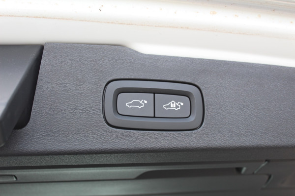 2019 MY20 Volvo V60 F-Series T5 Momentum Wagon