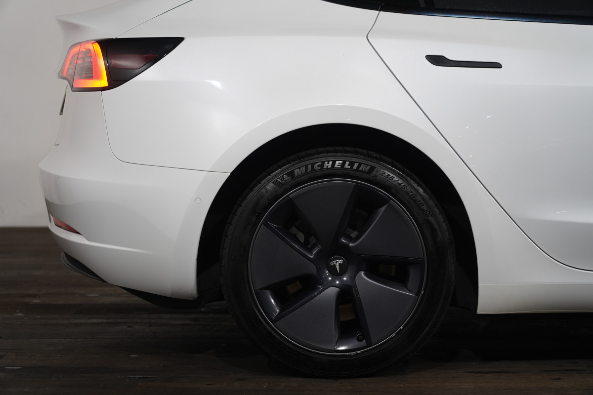 2022 Tesla Model 3 3 Rear-Wheel Drive Sedan Image 6