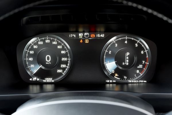 2020 Volvo XC90 L Series T6 R-Design 7 Seater SUV