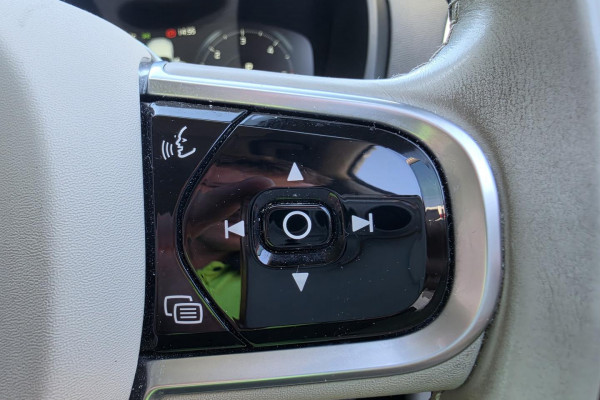 2015 MY16 Volvo XC90 L Series D5 Inscription SUV Image 23