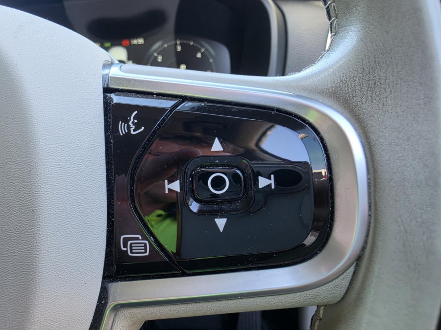 2015 MY16 Volvo XC90 L Series D5 Inscription SUV Image 23
