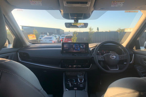 2026 Nissan X-Trail T33 ST-L SUV Image 11