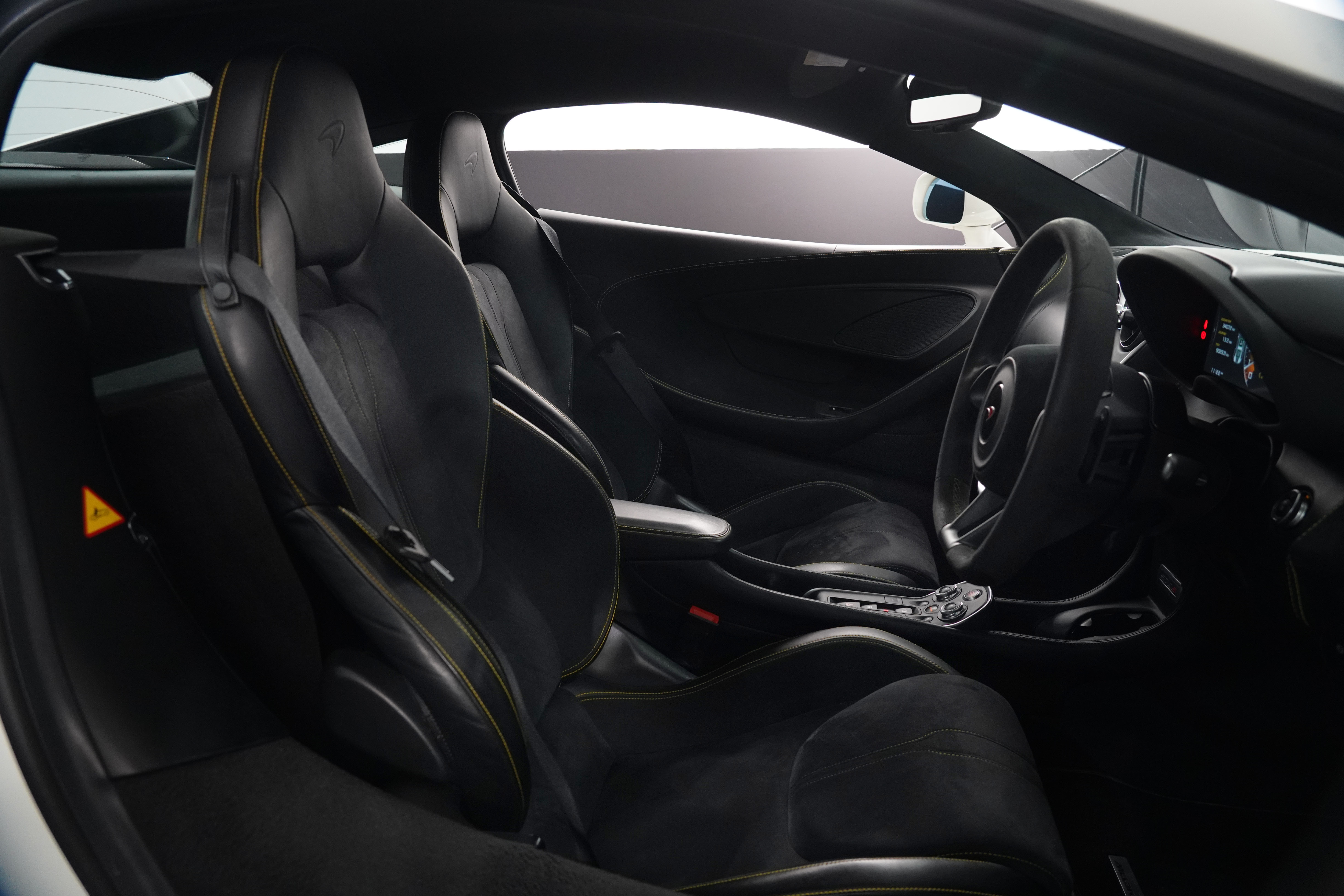 2017 Mclaren 570s Coupe Image 34