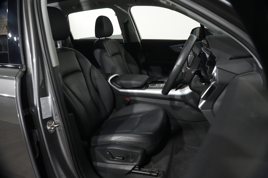 2022 Audi Q7 4M 45 TDI SUV Image 29