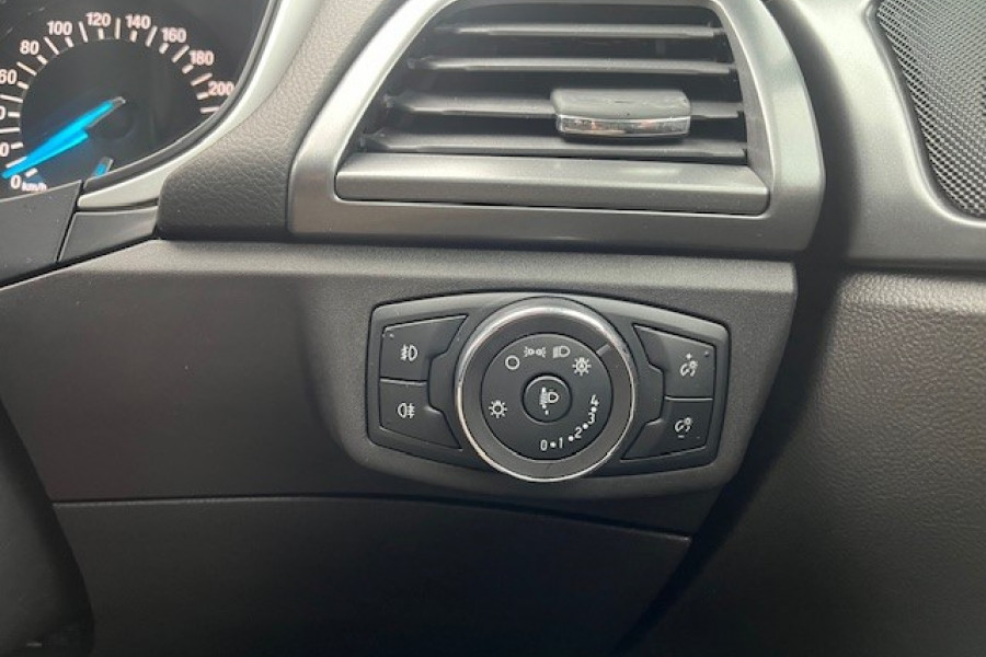 2018 MY18.25 Ford Mondeo MD Trend Hatch Image 24