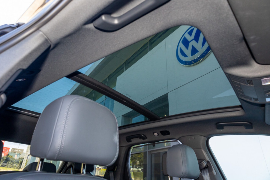 2025 MY26 Volkswagen Touareg RC 210TDI R-Line SUV Image 14