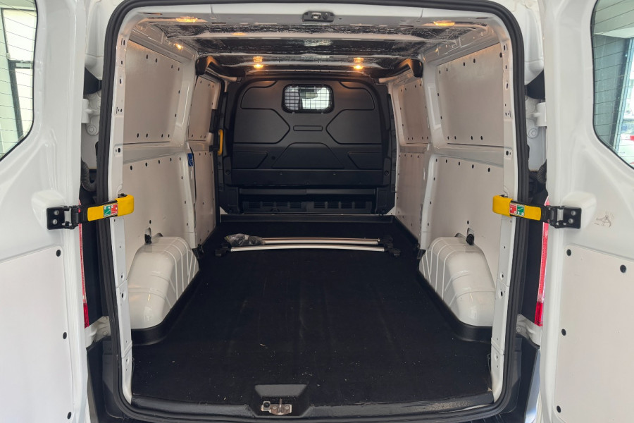 2023 MY23.75 Ford Transit Custom AV Trend LWB Van Image 9